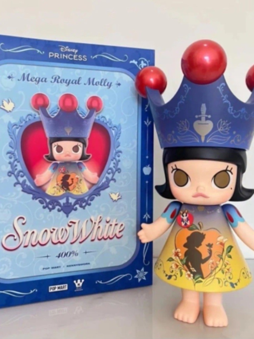 Mega Royal Molly 400% SNOW WHITE Figure Exclusive Pop Mart x Disney Princess US